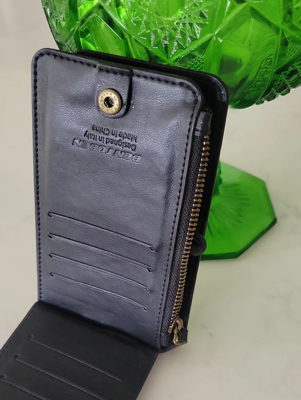Bentoben Black Leather Wallet with Gold Zipper